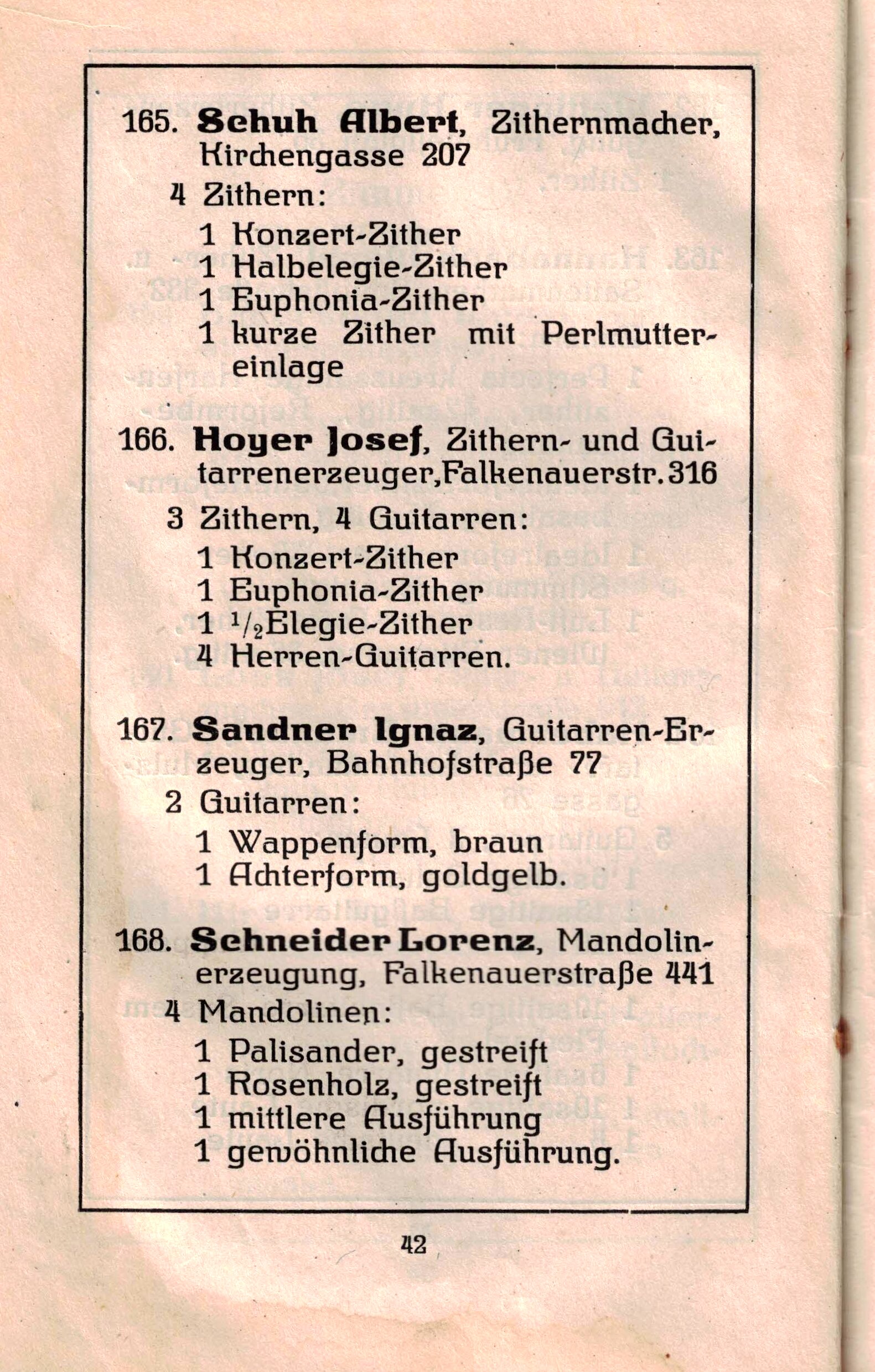 Printed catalogue page 42 listing Schönbach exhibitors, including entry 166 for Hoyer Josef, zither and guitar maker at Falkenauerstraße 316, with three zithers and four gentlemen’s guitars among neighbouring makers.